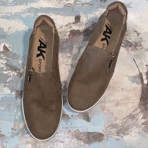 Anne Klein AK sport slide on shoes